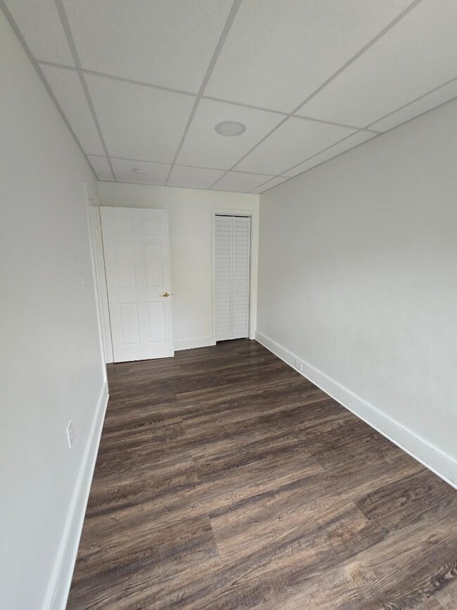 Photo - 135 S 6th St Apartment