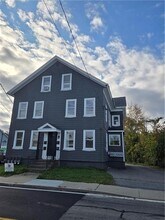 Building Photo - 193 Child St