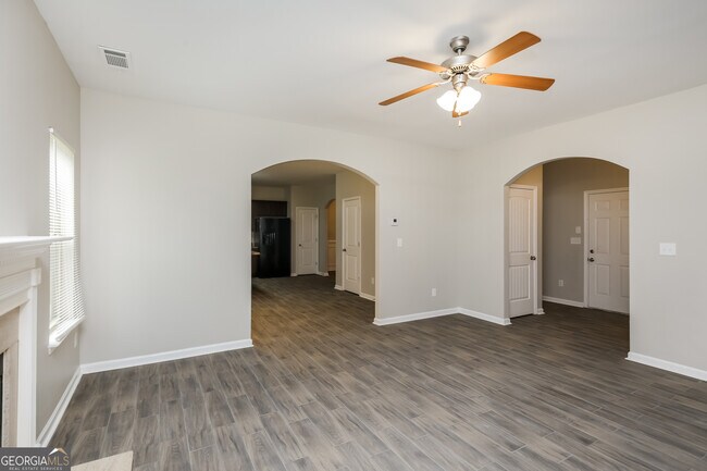 Foto del edificio - 842 Whitfield Oak Way NE