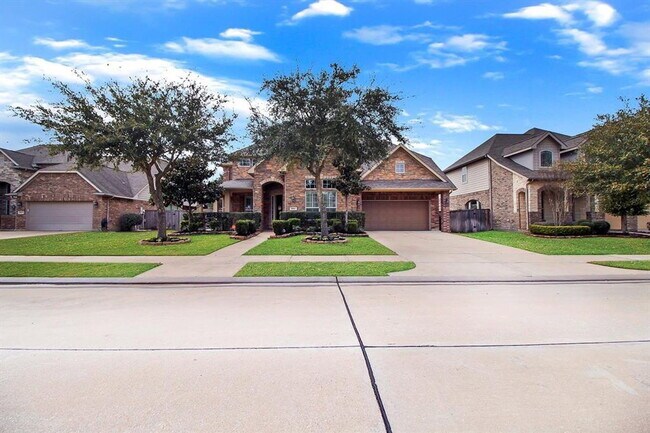 Building Photo - 10611 Red Cedar Hollow Dr