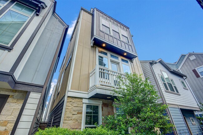 Foto del edificio - 720 N Shepherd Dr