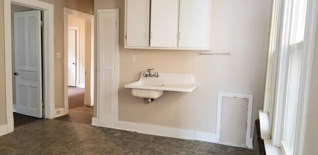 Foto del edificio - 3052 N Buffum St