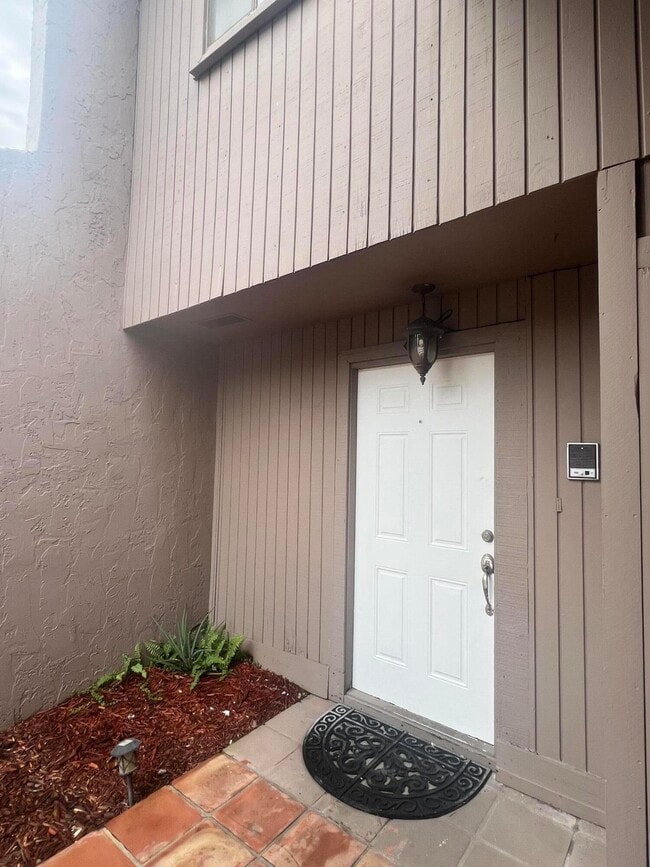 Building Photo - 12398 Westhampton Cir