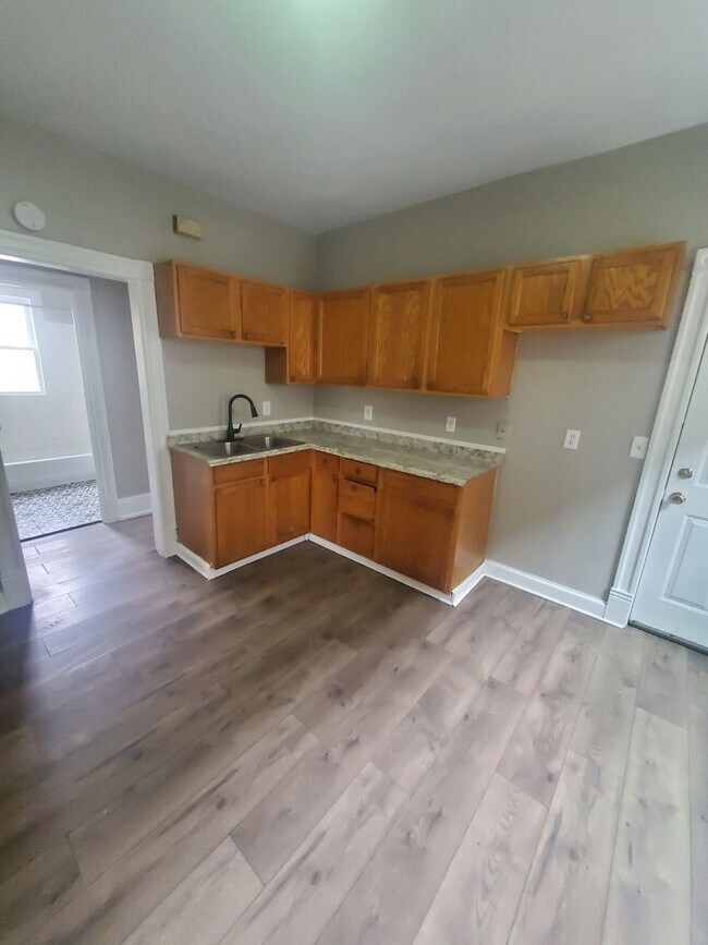 Foto del edificio - 2646 N 34th St