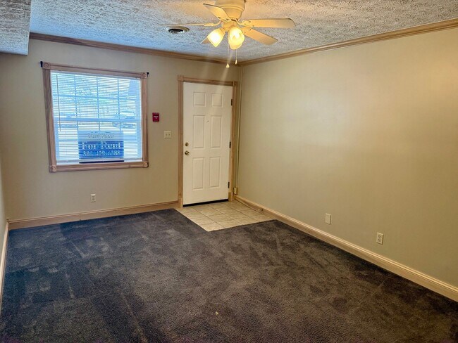 Foto del edificio - 2305 Adams Ave