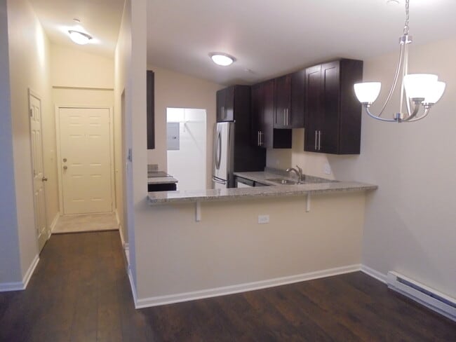 Building Photo - 1334 Cunat Ct