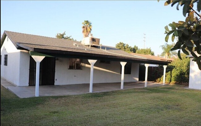 Building Photo - 1744 Illinois Ave