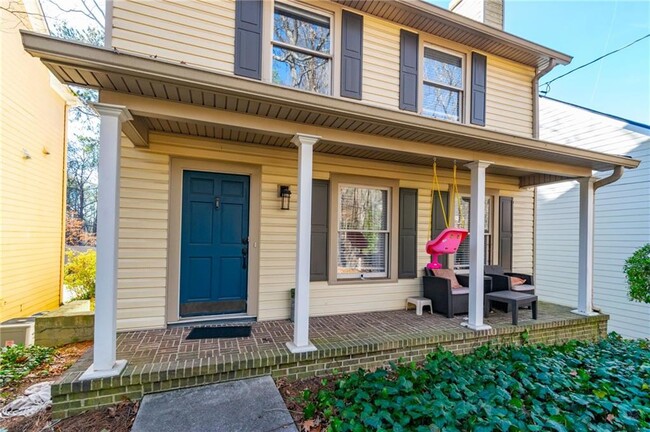 Building Photo - 2212 Defoors Ferry Rd NW