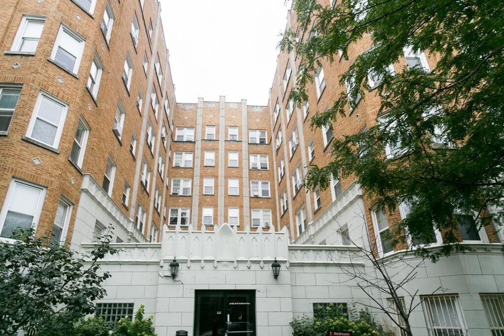 Foto principal - 6748 S Ashland Ave