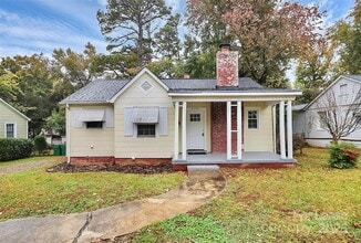 Building Photo - 2504 Morton St