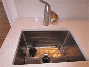Foto del edificio - 122 Riverway