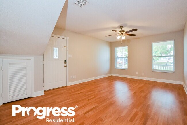 Building Photo - 256 Tom Sawyer Ct
