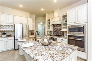 Foto del edificio - 6122 Garden Lakes Ln
