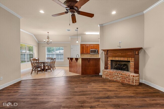Foto del edificio - 126 Satinwood Cir