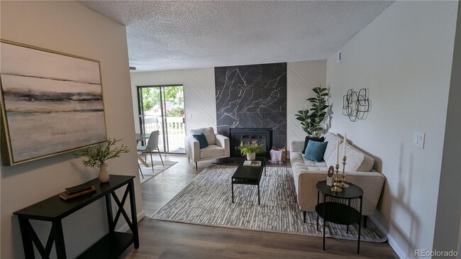 Foto del edificio - Remodeled Spinnakers Run Condo