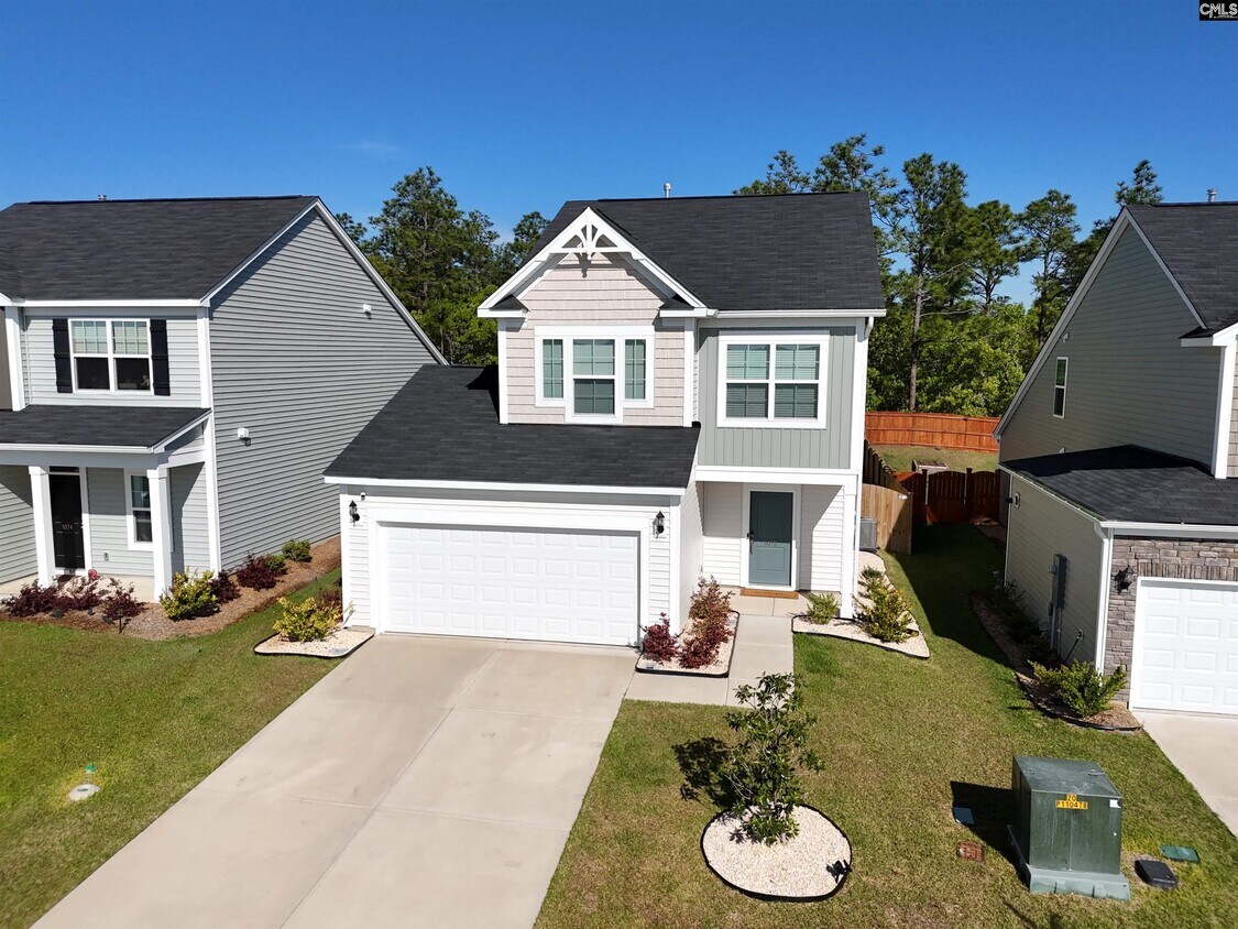 Primary Photo - 1072 Ashcroft Cir