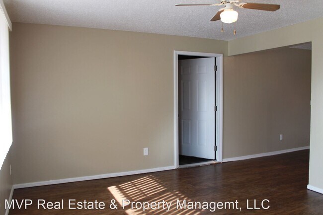Building Photo - 3 br, 1 bath House - 3229 Greenbrier Ter