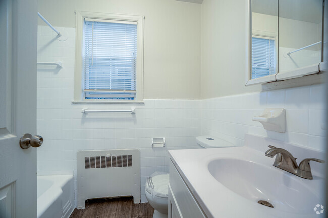 2BR, 1BA - 1260SF Bathroom - Short Hills Village Apartment Homes