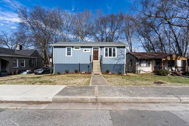 Building Photo - 2410 Albion St