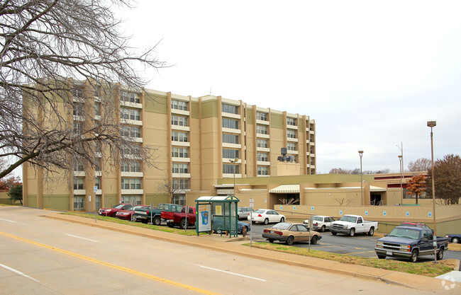 Building Photo - Hewgley Terrace