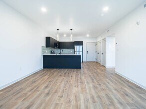 Interior Photo - Parkline