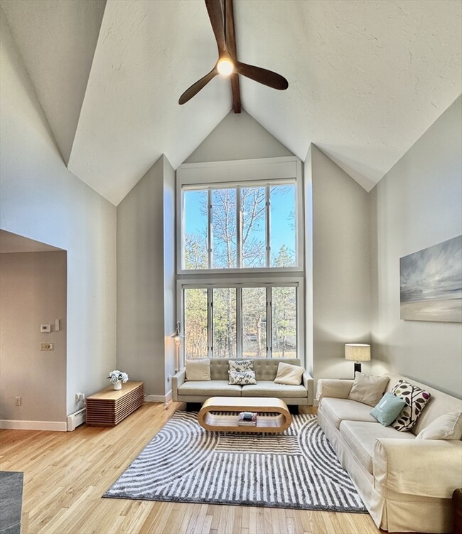 Foto del edificio - 11 High Meadow Ln