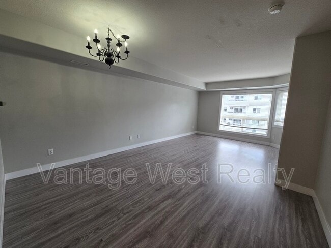 Photo du bâtiment - 3115-3115 De Montreuil Ct
