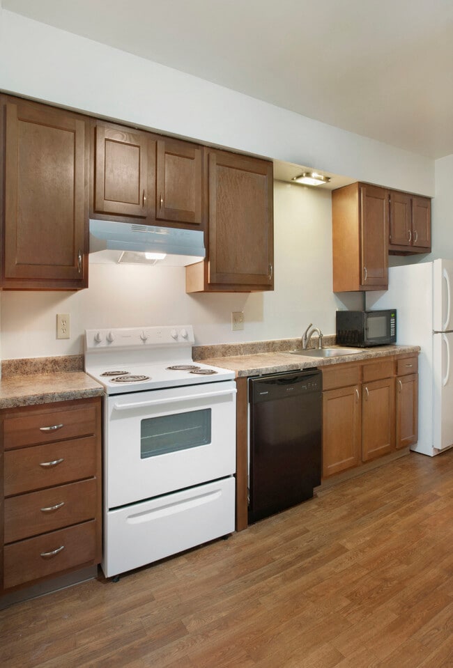 Cedar Park Apartments Apartments in Troy, NY