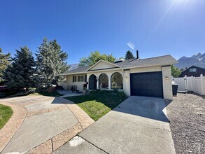 Building Photo - 7179 S 2825 E