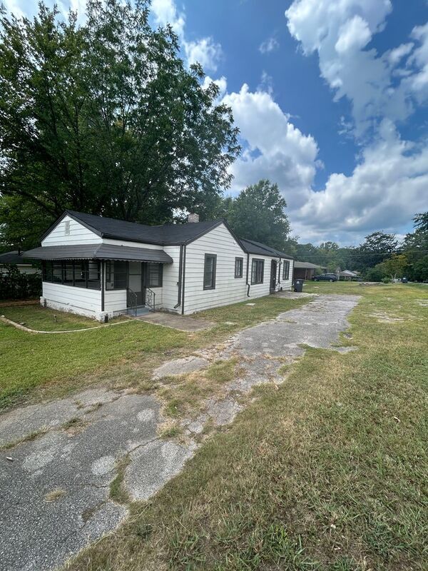 Primary Photo - 1016 Brooklane Dr