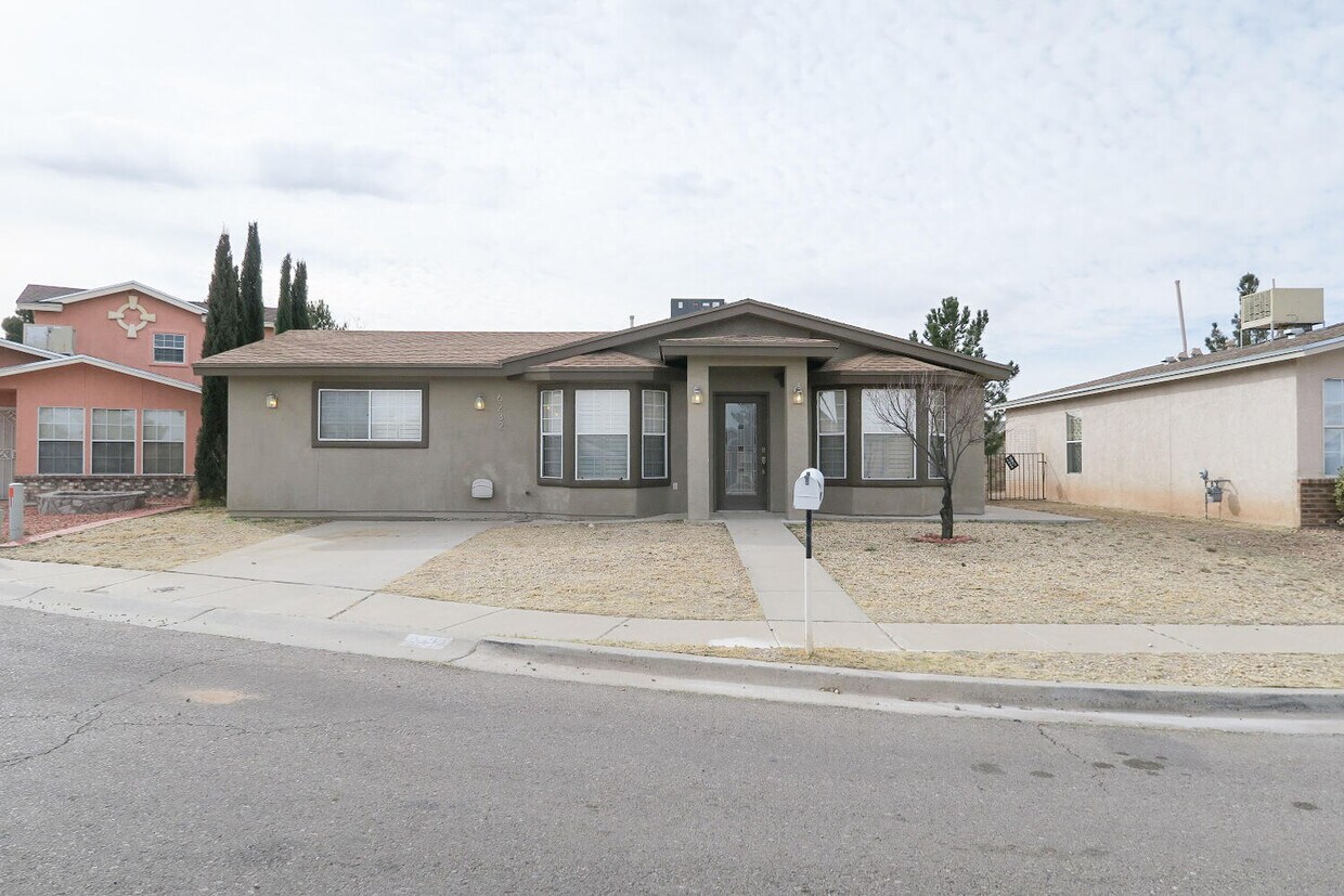6232 Antelope Ct, El Paso, TX 79924 House for Rent in El Paso, TX