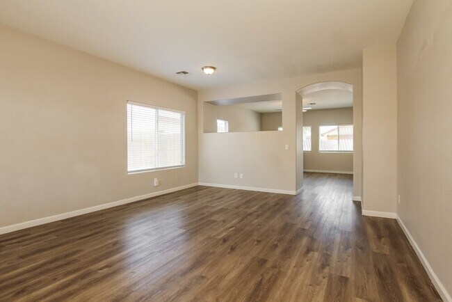 Foto del edificio - 11559 W Buchanan St