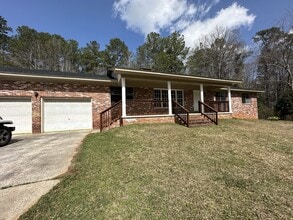 Building Photo - 989 Riverbend Dr