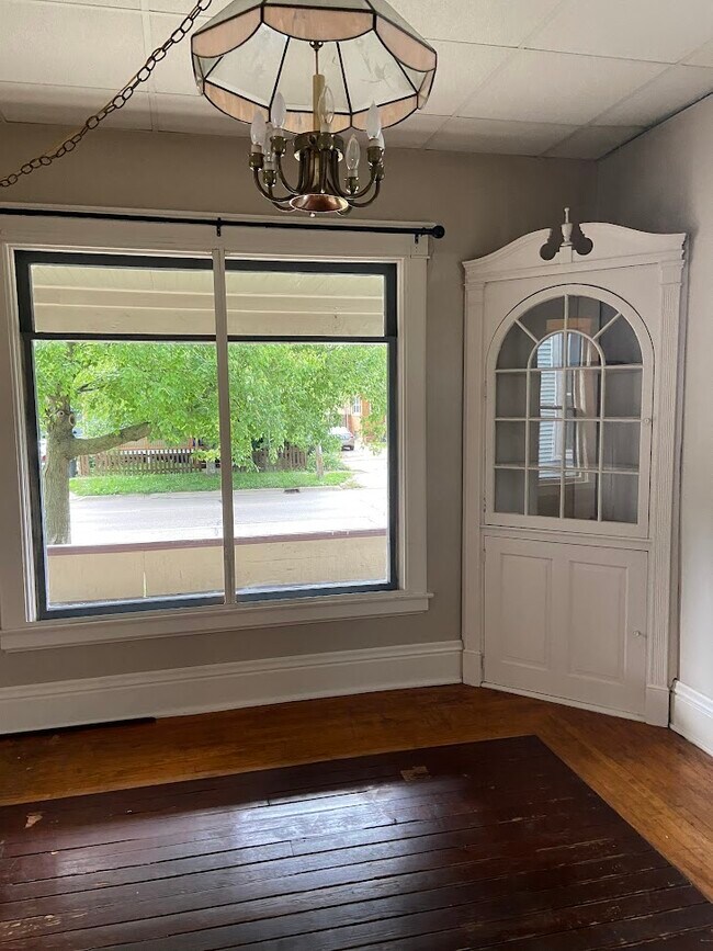 Foto del edificio - 710 S Park St