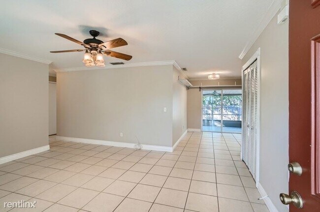 Building Photo - 3 br, 2 bath House - 796 Raven Avenue
