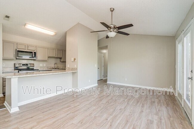 Foto del edificio - 6165 Meadow Rose Ln