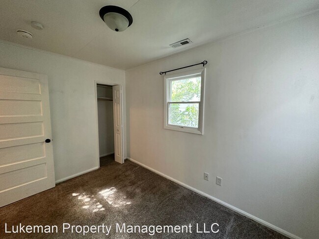 Foto del edificio - 3 br, 1 bath House - 217 Wallace Ave