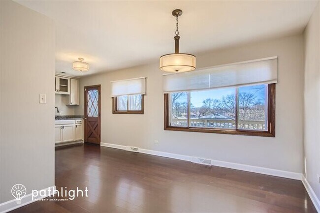 Building Photo - 14730 Holly Court
