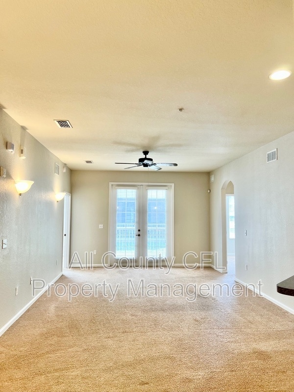 Foto del edificio - 3341 Whitestone Cir