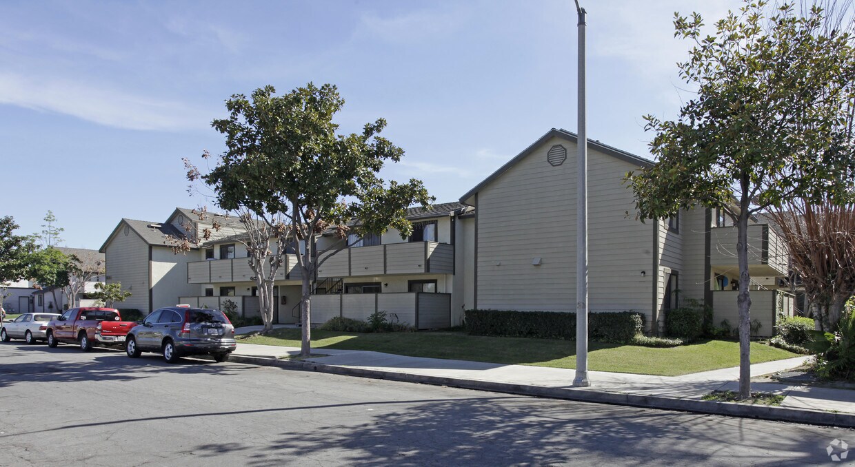 2624 W Porter Ave, Fullerton, CA 92833 Apartments in Fullerton, CA