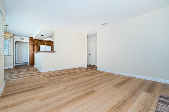 Building Photo - 12630 Darkwood Rd
