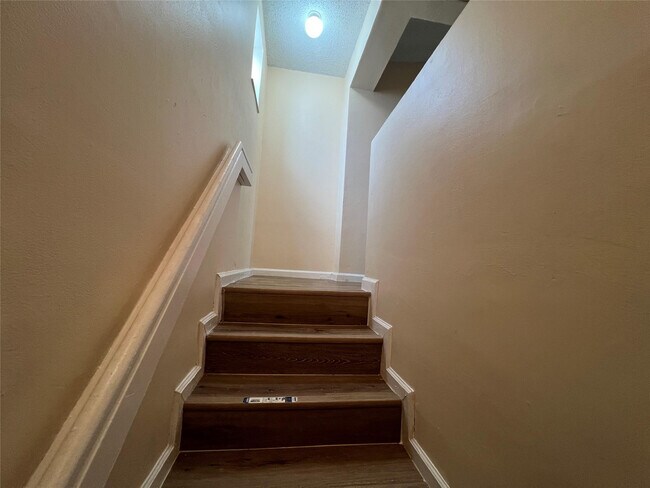 Building Photo - 2431 NW 56th Ave