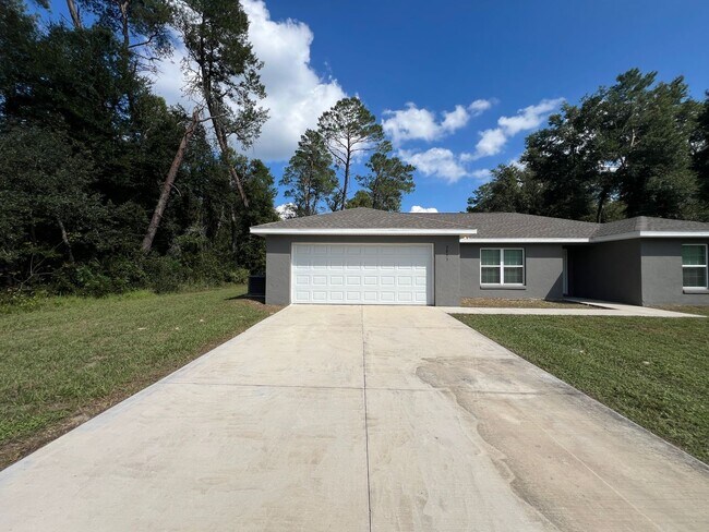 Foto del edificio - Available October 15th! BEAUTIFUL 3 BD/2BA...