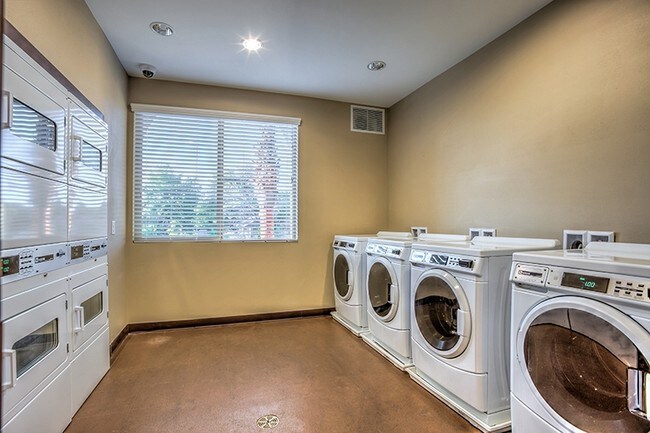 Acapella Duet Apartments Las Vegas Nv Apartments Com