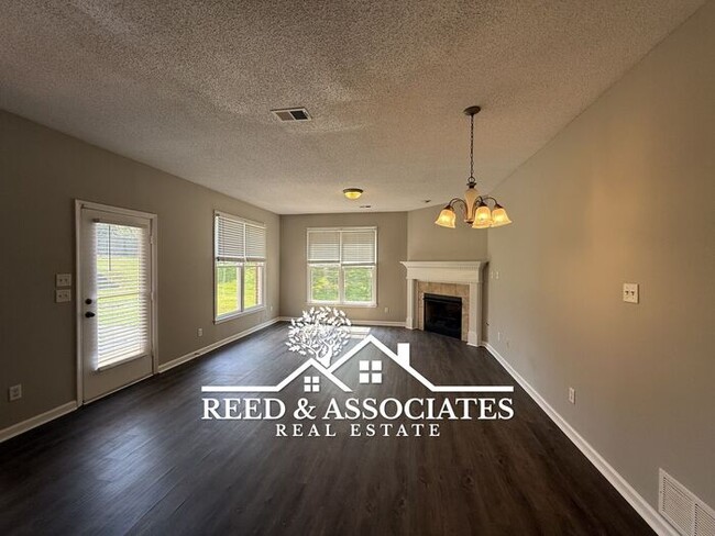 Foto del edificio - Luxurious 2-Story Cordova Home with Beautiful Entry Way!!!!