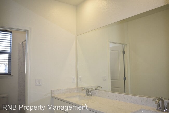 Building Photo - 3 br, 3 bath House - 4437 Tucker Drive
