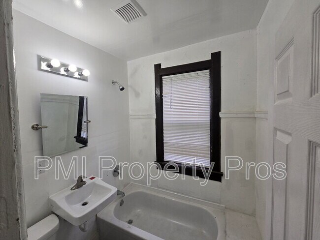 Foto del edificio - 3138 N 11th St