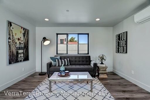 Building Photo - 1126 N 90th St