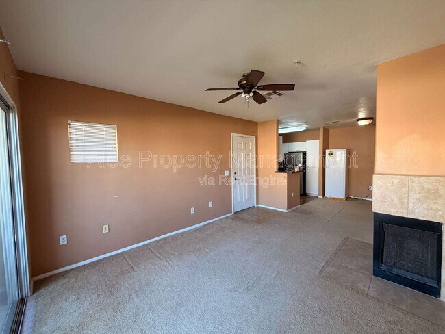 Photo - 1295 N Ash St Apartment