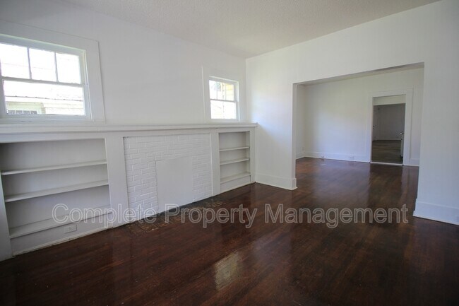 Building Photo - 2744 Pike Rd